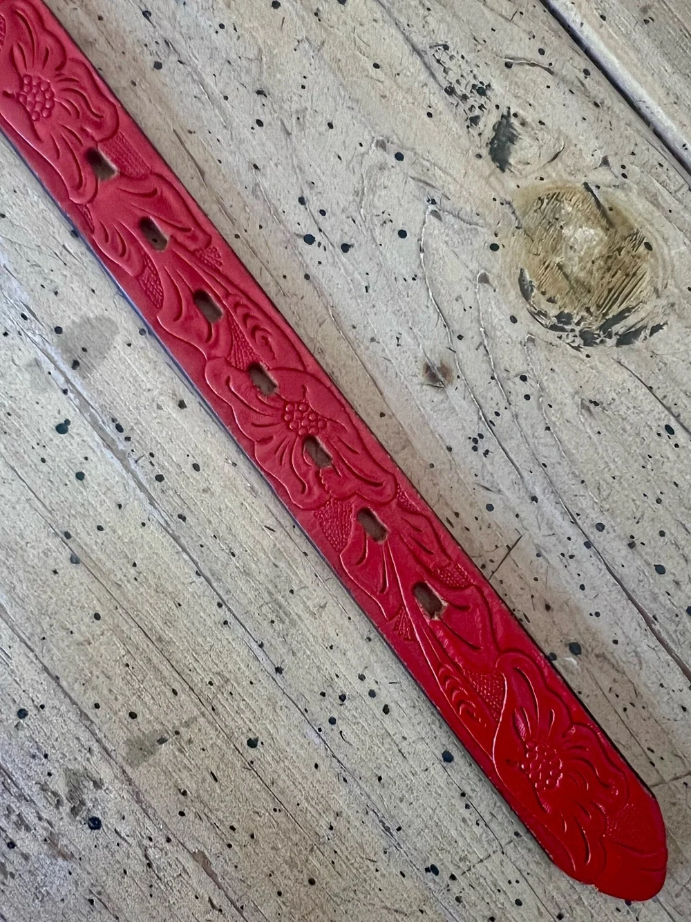❤️VTG 70s Sears Kids Red Leather Tooled Belt Chambers Horse Buckle Large 22-24